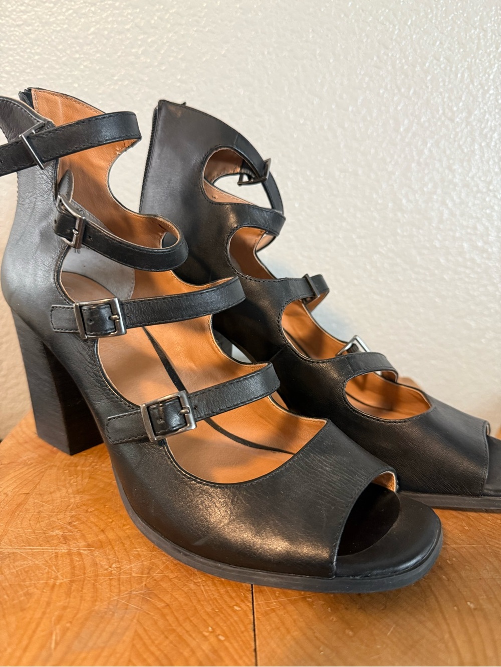 Seychelles Black Multi-Strap Block Heel Sandals